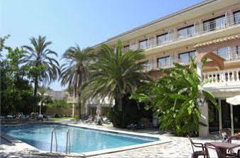 Hotel Hotetur Lago Playa Cala Ratjada  Exteriör bild
